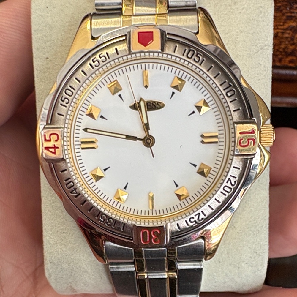 Guess Watch